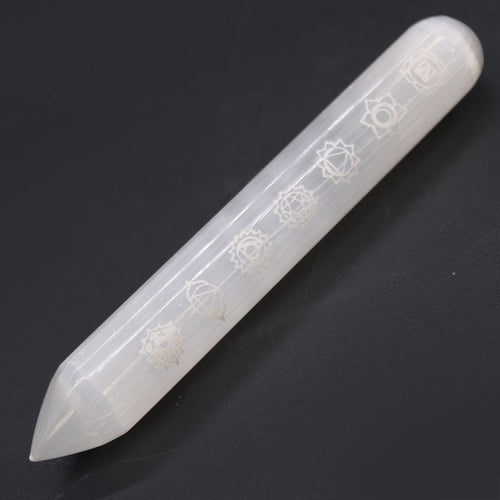 Bacchetta in Selenite 16 cm con 7 Chakra – Punta Singola